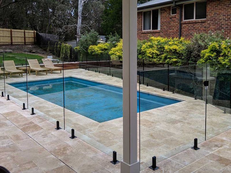 POOL FENCE (3)