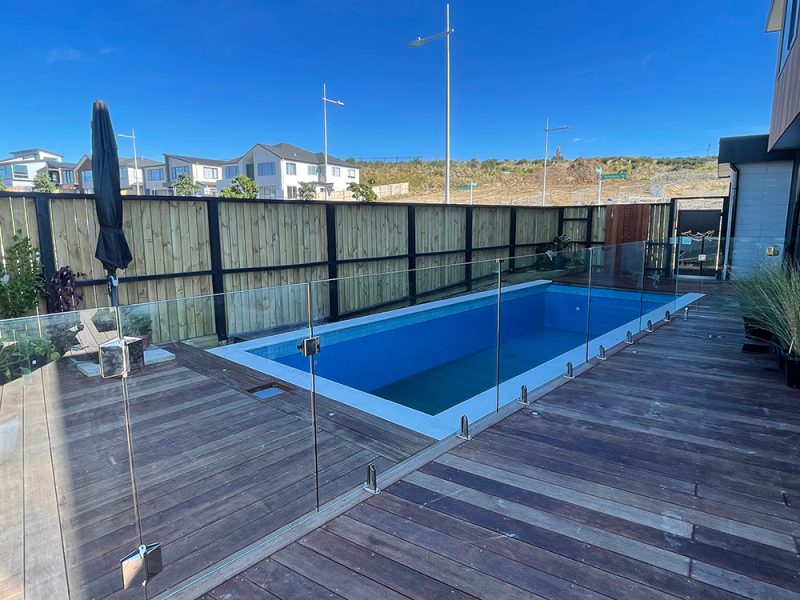 POOL FENCE12